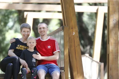 PORTO ALEGRE, RS, BRASIL, 29/03/2023- Case para o Vida sobre autismo - Benjamin Saueressig Didonet, 4 anos, diagnosticado com transtorno do espectro autista. Eliseu Didonet Neto, servidor público, 39 anos. (Mãe)Debora Saueressig, jornalista, 45 anos.Foto: Lauro Alves  / Agencia RBS<!-- NICAID(15388418) -->