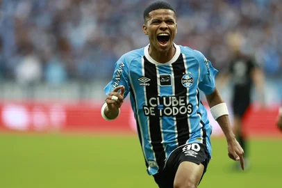 PORTO ALEGRE, RS, BRASIL, 01-03-2026: GreNal 450. Grêmio e Internacional se enfrentam na Arena pela jogo do ida da final do Gauchão de Futebol 2026. Fotos: Jefferson Botega/Agencia RBSIndexador: jeff botega<!-- NICAID(16235943) -->