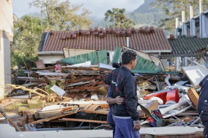 06.09.2023 - ROCA SALLES, RS, BRASIL - Situação da cidade, após a enchente causada por fortes temporais ocorridos no começo da semana. FOTO: LAURO ALVES, AGÊNCIA RBS<!-- NICAID(15533096) -->