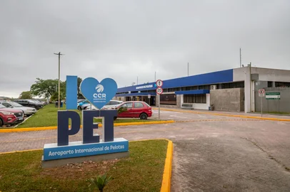 A Motiva, ex-CCR Aeroportos, anunciou ao público a venda de seus negócios no ramo aeroportuário. A compradora foi a mexicana Aeropuerto de Cancún, S.A. de C.V., uma subsidiária do Grupo Aeroportuario del Sureste, S.A.B. de C.V. (ASUR),com um investimendo de  R$ 11,5 bilhões pelo negócio.<!-- NICAID(16170194) -->