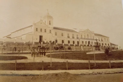 Reprodução / Arquivo CHC Santa Casa Santa Casa de Porto Alegre em 1888<!-- NICAID(15568868) -->