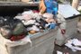 Lixo acumulado na Rua José de Alencar, em Porto Alegre<!-- NICAID(15543470) -->