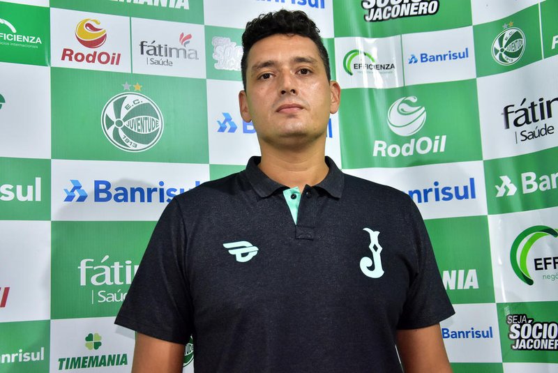 As categorias de base do Esporte Clube Juventude terão um reforço importante para a temporada 2021. Cyro Garcia Leães, 40 anos, chega para assumir a função de coordenador técnico da base Alviverde.<!-- NICAID(14740716) -->