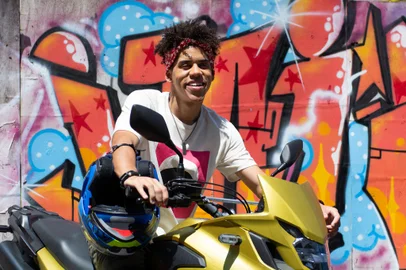 Vai Dar Nada (2022), filme escrito por Jorge Furtado e Guel Arraes<!-- NICAID(15098453) -->