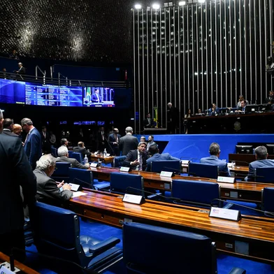 Plenário do Senado Federal durante sessão deliberativa ordinária. - Foto: Marcos Oliveira/Agência Senado/DivulgaçãoLocal: BrasÃ­liaIndexador: Marcos OliveiraFonte: AgÃªncia SenadoFotógrafo: mo<!-- NICAID(15781430) -->