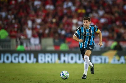 Gremio x FlamengoFlamengo vs Grêmio pelo Brasileiro Série A 2023 - Foto: Lucas Uebel/Grêmio FBPA/DivulgaçãoEditoria: SPOLocal: Rio de JaneiroIndexador: Lucas UebelSecao: futebolFonte: Gremio.netFotógrafo: Gremio x Flamengo<!-- NICAID(15453538) -->