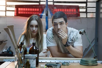 Com Carla Diaz, a A Menina que Matou os Pais e O Menino que Matou Meus Pais estreiam na Amazon Prime Video<!-- NICAID(14895604) -->