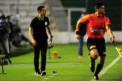 CAXIAS DO SUL, RS, BRASIL, 17/02/2022. Juventjude x São José, jogo válido pela sétima rodada da primeira fase do Campeonato Gaúcho (Gauchão 2022), realizado no estádio Alfredo Jaconi. (Porthus Junior/Agência RBS)<!-- NICAID(15020055) -->