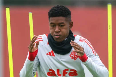 Vitão em treino do Inter<!-- NICAID(16062945) -->