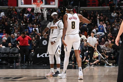 Denver Nuggets v Los Angeles ClippersLOS ANGELES, CA - NOVEMBER 27: Reggie Jackson #7 and Peyton Watson #8 of the Denver Nuggets celebrates during the game against the LA Clippers on November 27, 2023 at Crypto.Com Arena in Los Angeles, California. NOTE TO USER: User expressly acknowledges and agrees that, by downloading and/or using this Photograph, user is consenting to the terms and conditions of the Getty Images License Agreement. Mandatory Copyright Notice: Copyright 2023 NBAE   Andrew D. Bernstein/NBAE via Getty Images/AFP (Photo by ANDREW D. BERNSTEIN / NBAE / Getty Images / Getty Images via AFP)Editoria: SPOLocal: Los AngelesIndexador: ANDREW D. BERNSTEINSecao: basketballFonte: NBAE / Getty ImagesFotógrafo: CONTRIBUTOR<!-- NICAID(15610685) -->