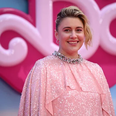 US director Greta Gerwig poses on the pink carpet upon arrival for the European premiere of "Barbie" in central London on July 12, 2023. (Photo by JUSTIN TALLIS / AFP)Editoria: ACELocal: LondonIndexador: JUSTIN TALLISSecao: cinemaFonte: AFPFotógrafo: STF<!-- NICAID(15487660) -->
