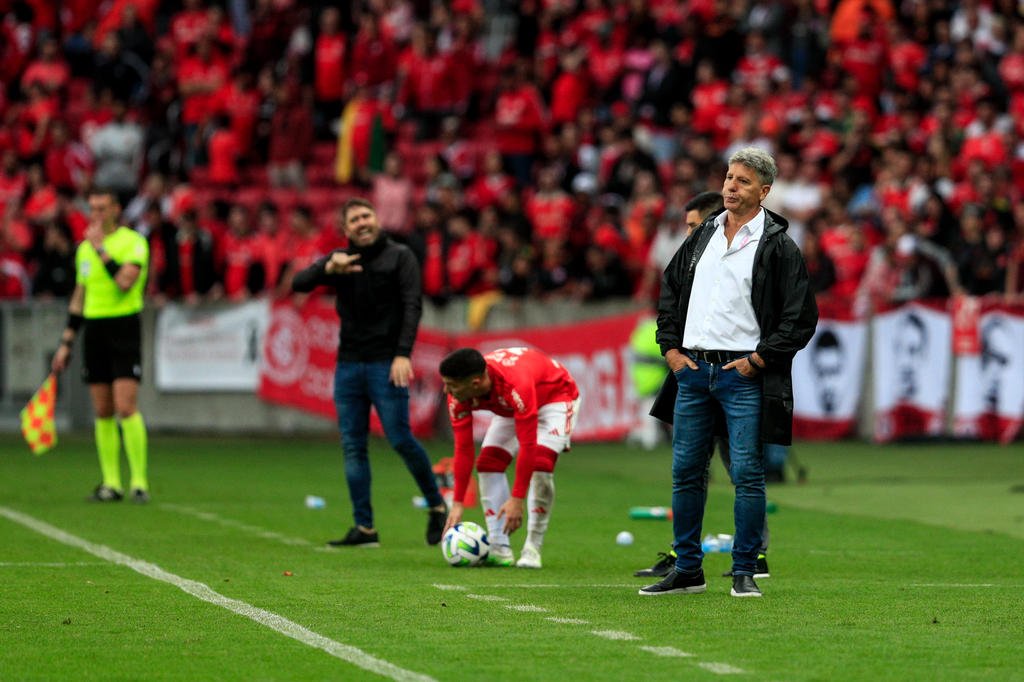 A outra vez que Renato saiu rápido do Beira-Rio para embarcar ao Rio de Janeiro