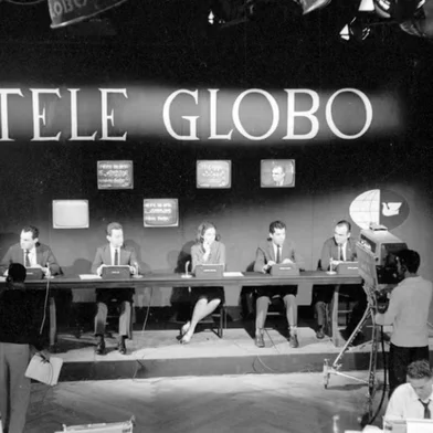 Tele Globo, em 1965, primeiro telejornal da TV Globo.<!-- NICAID(16022344) -->