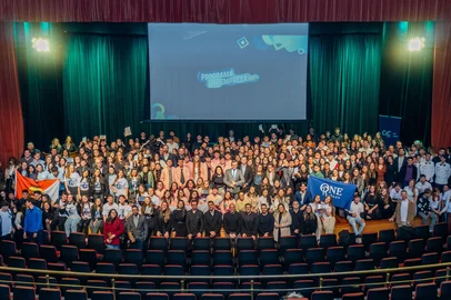 Colégio caxiense ganha prêmio de melhor miniempresa<!-- NICAID(16086026) -->
