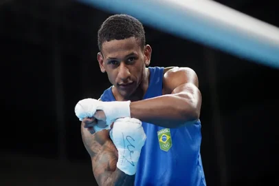 Alexandre Loureiro / COB/Divulgação Yuri Falcão, boxe