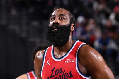 INGLEWOOD, CA - JANUARY 25: James Harden #1 of the Los Angeles Clippers shoots a free throw during the game against the Brooklyn Nets on January 25, 2026 at Intuit Dome in Los Angeles, California. NOTE TO USER: User expressly acknowledges and agrees that, by downloading and/or using this Photograph, user is consenting to the terms and conditions of the Getty Images License Agreement. Mandatory Copyright Notice: Copyright 2026 NBAE   Juan Ocampo/NBAE via Getty Images/AFP (Photo by Juan Ocampo / NBAE / Getty Images / Getty Images via AFP)<!-- NICAID(16220109) -->