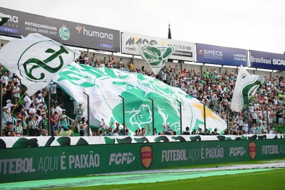 CAXIAS DO SUL, RS, BRASIL, 17/03/2024. Juventude x Internacional (JuveNal), jogo de ida da semifinal do Campeonato Gaúcho (Gauchão 2024) e realizado no estádio Alfredo Jaconi.  (Porthus Junior/Agência RBS)<!-- NICAID(15707932) -->