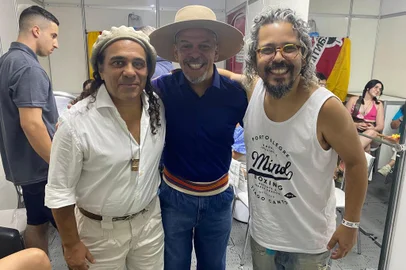 Ernesto Fagundes, Neto Fagundes e Paulinho Fagundes no Planeta Atlântida 2024<!-- NICAID(15668666) -->