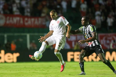 FLORIANÓPOLIS, SC, BRASIL, 22-04-2026: Athletic-MG vs Internacional, no estádio Orlando Scarpelli, em Santa Catarina. Foto: Ricardo Duarte/SC InternacionalIndexador: ricardo duarte<!-- NICAID(16271308) -->