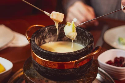 Bonfanti oferece sequência de fondue<!-- NICAID(16067277) -->