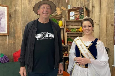 Com o tema Na Moldura do Tempo Contamos nossas Histórias, começou na sexta-feira (22) e segue até o próximo dia 31 de julho a 11ª Festa do Agricultor, na praça central de Fazenda Souza, em Caxias do Sul.<!-- NICAID(15156679) -->