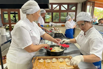 Oficina de risotos da Cozinha Show - Expodireto Cotrijal