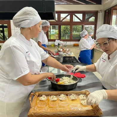 Oficina de risotos da Cozinha Show - Expodireto Cotrijal