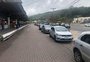 Motoristas de aplicativo fazem carreata em Porto Alegre contra descredenciamento de condutores