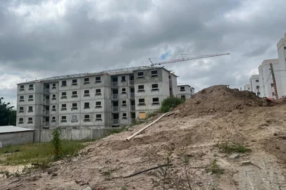 Identificados os trabalhadores mortos após queda de grua em Pelotas<!-- NICAID(16253567) -->