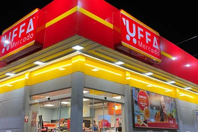 UFFA Supermercado<!-- NICAID(15343255) -->