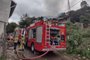 Incêndio no bairro Canyon, na Rua da Esperança, em Caxias do Sul<!-- NICAID(15447731) -->