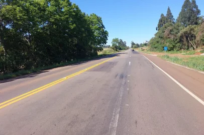 Após dois meses da conclusão das obras de construção de 12 faixas adicionais na RS-153, entre Passo Fundo e Tio Hugo, no norte do RS, o número de acidentes no trecho já corresponde a mais da metade dos números registrados entre agosto e setembro do ano passado.<!-- NICAID(15558095) -->