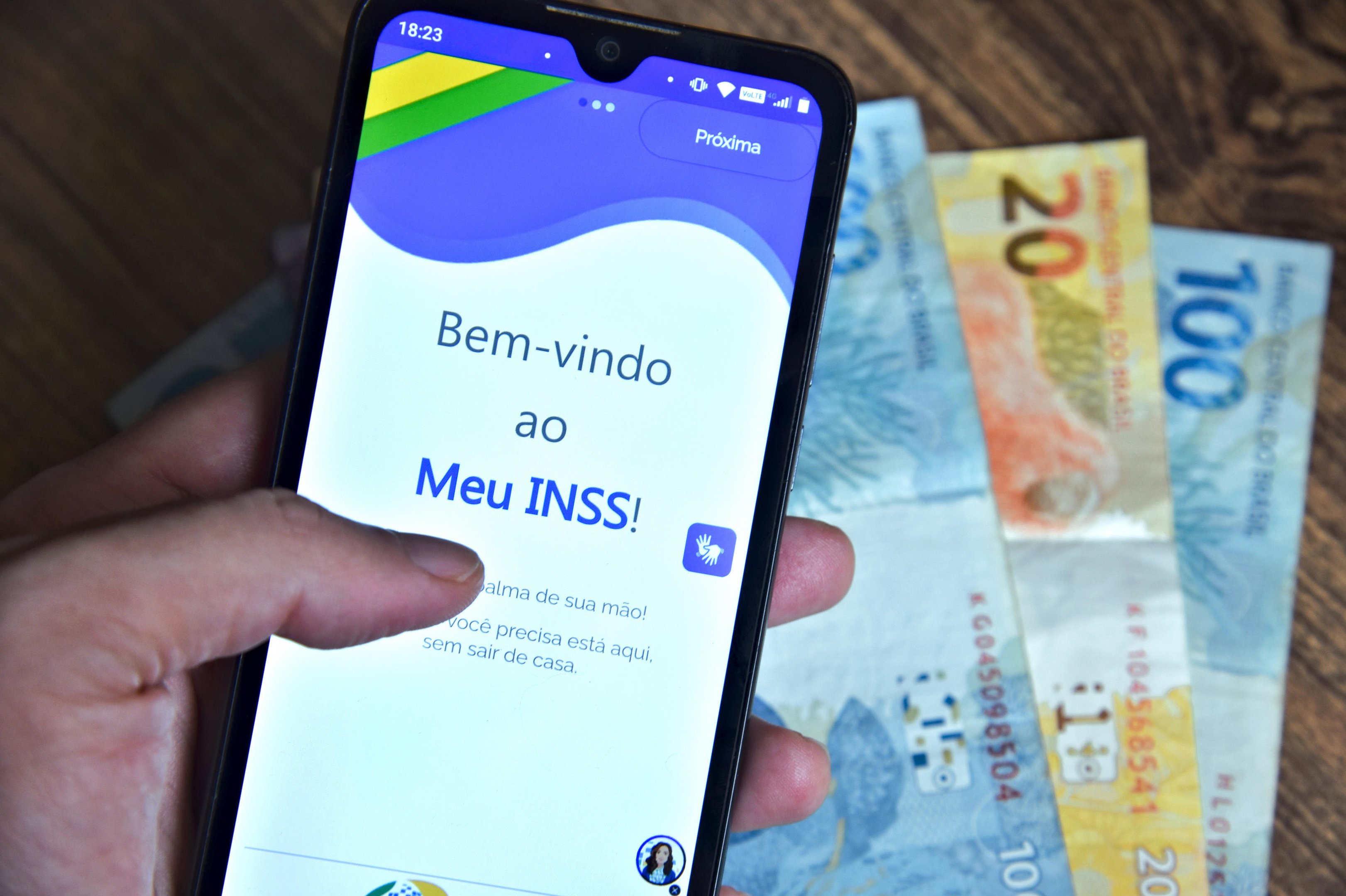Pagamento do 13&ordm; do INSS come&ccedil;a em abril; veja como consultar o valor