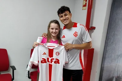 Bernabei se encontrou com torcedora Anna Francisca, de 10 anos<!-- NICAID(16012137) -->