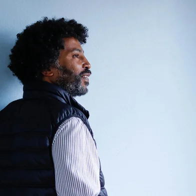 DJ Mono<!-- NICAID(14854907) -->