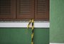 Mulher que teve corpo encontrado em geladeira era pouco vista na rua e tinha relacionamento discreto, segundo vizinhos