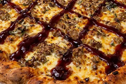 Gabriel Romiano / divulgação Pizzaria de Caxias, Anna Perenna cria o sabor filé com geleia de uva (no clima da Festa da Uva)<!-- NICAID(16223929) -->