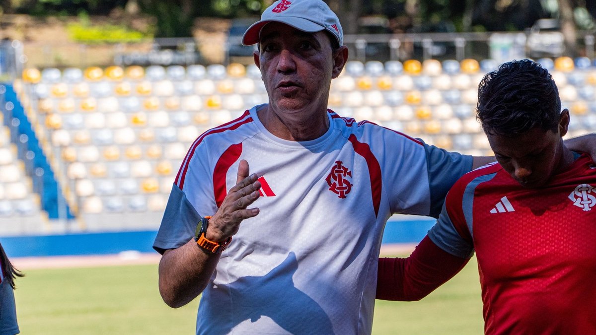 Gurias Coloradas seguem sem técnico duas semanas; interino tem chance de ser efetivado