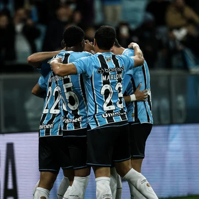 PORTO ALEGRE, RS, BRASIL, 29-07-2025: Grêmio x Fortaleza em partida atrasada válida pela 14ª rodada do Campeonato Brasileiro. O tricolor de Mano Menezes busca uma vitória após uma série de resultados negativos no Brasileirão. Foto: Duda Fortes / Agência RBS<!-- NICAID(16090362) -->