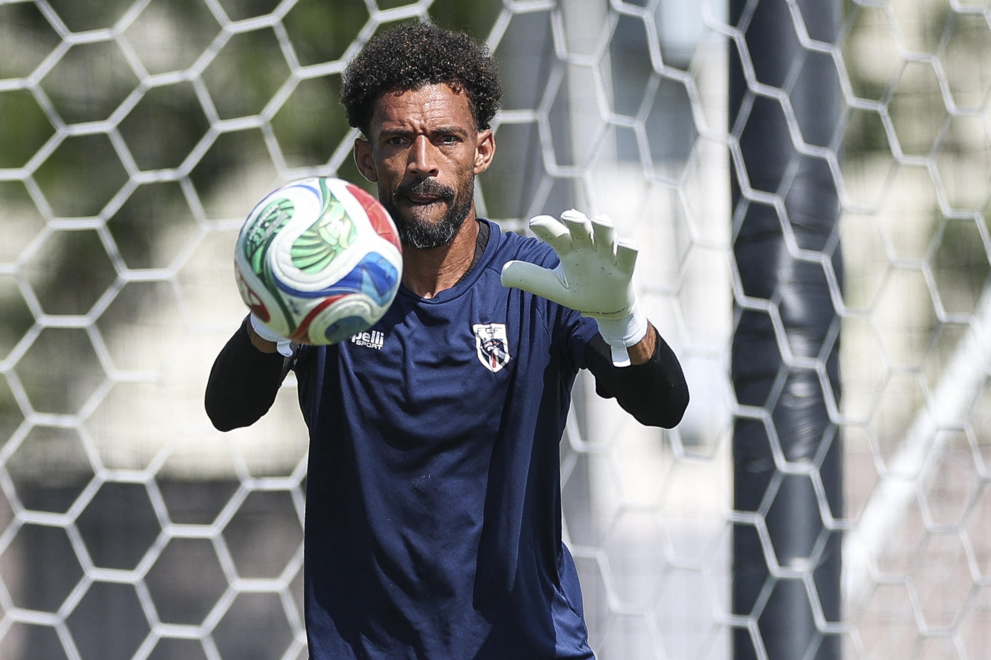 Colo-Colo pede liberação para Vozinha usar apelido na camisa