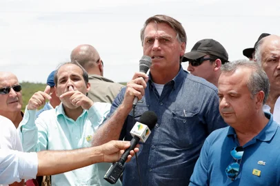 19/02/2021 Acionamento das comportas do 1º trecho do Ramal do Agreste(Sertânia - PE, 19/02/2021) Palavras do Presidente da República Jair Bolsonaro.Foto: Alan Santos/PR<!-- NICAID(14718540) -->