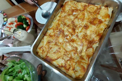 Tortéi feito em formato de lasanha é receita de família em Caxias do Sul<!-- NICAID(15377310) -->