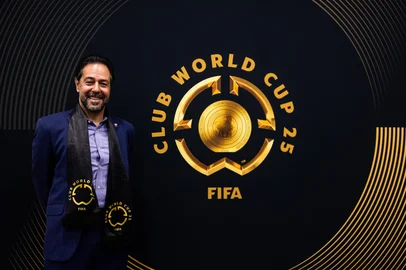 Luiz Muzzi , Copa do Mundo , MLS<!-- NICAID(16197748) -->