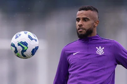 Alex Santana em treino do Corinthians<!-- NICAID(16051183) -->