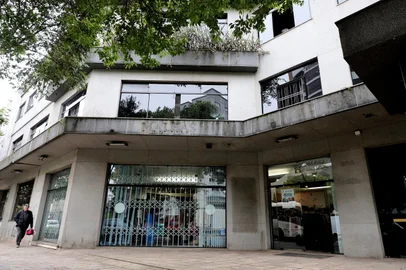 CAXIAS DO SUL, RS, BRASIL. 22.05.2025. Caxias do Sul terá nova casa de agem para acolher moradores em situação de rua, com foco na capacitação ao trabalho. Abrigo ficará na Rua Garibaldi, 248, no bairro Pio X, no prédio da antiga Malharia Stumpf — onde é sediada a Fundação Caxias. (Ulisses Castro / Agência RBS).<!-- NICAID(16043113) -->