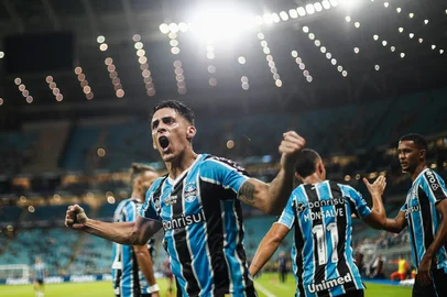 PORTO ALEGRE, RS, BRASIL - 26/01/2025 - Grêmio x Caxias - Campeonato Gaúcho de 2025. Primeira Fase. FOTO: RENAN MATTOS, AGÊNCIA RBS<!-- NICAID(15962079) -->
