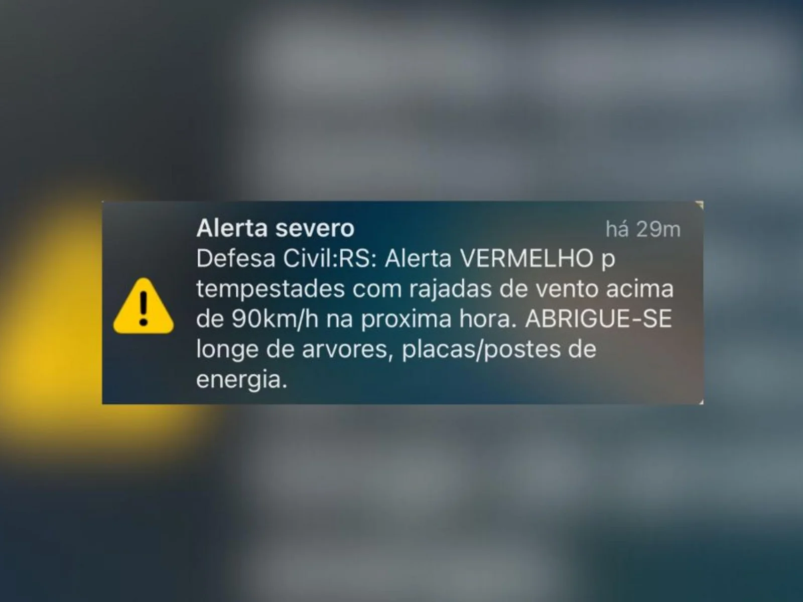 Imagem ilustrativa sobre Tornado e tempestade põem 341 cidades sob alerta extremo
