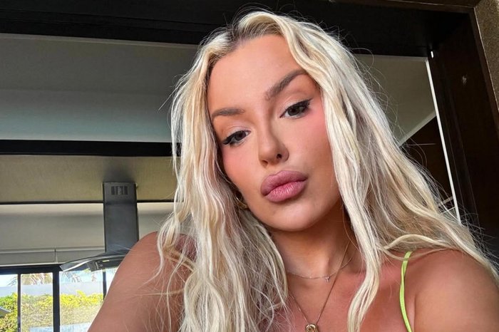 @tanamongeau Instagram / Reprodução