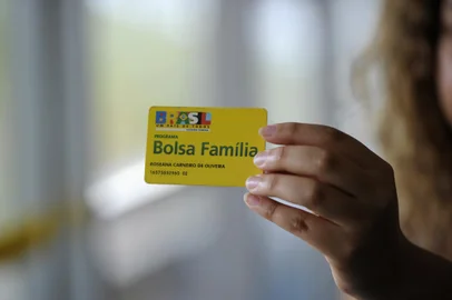 Imagem do cartão do Bolsa Família<!-- NICAID(14299823) -->