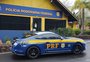 Com viatura de luxo, Polícia Rodoviária Federal promove blitz educativa na Feira do Livro de Bento